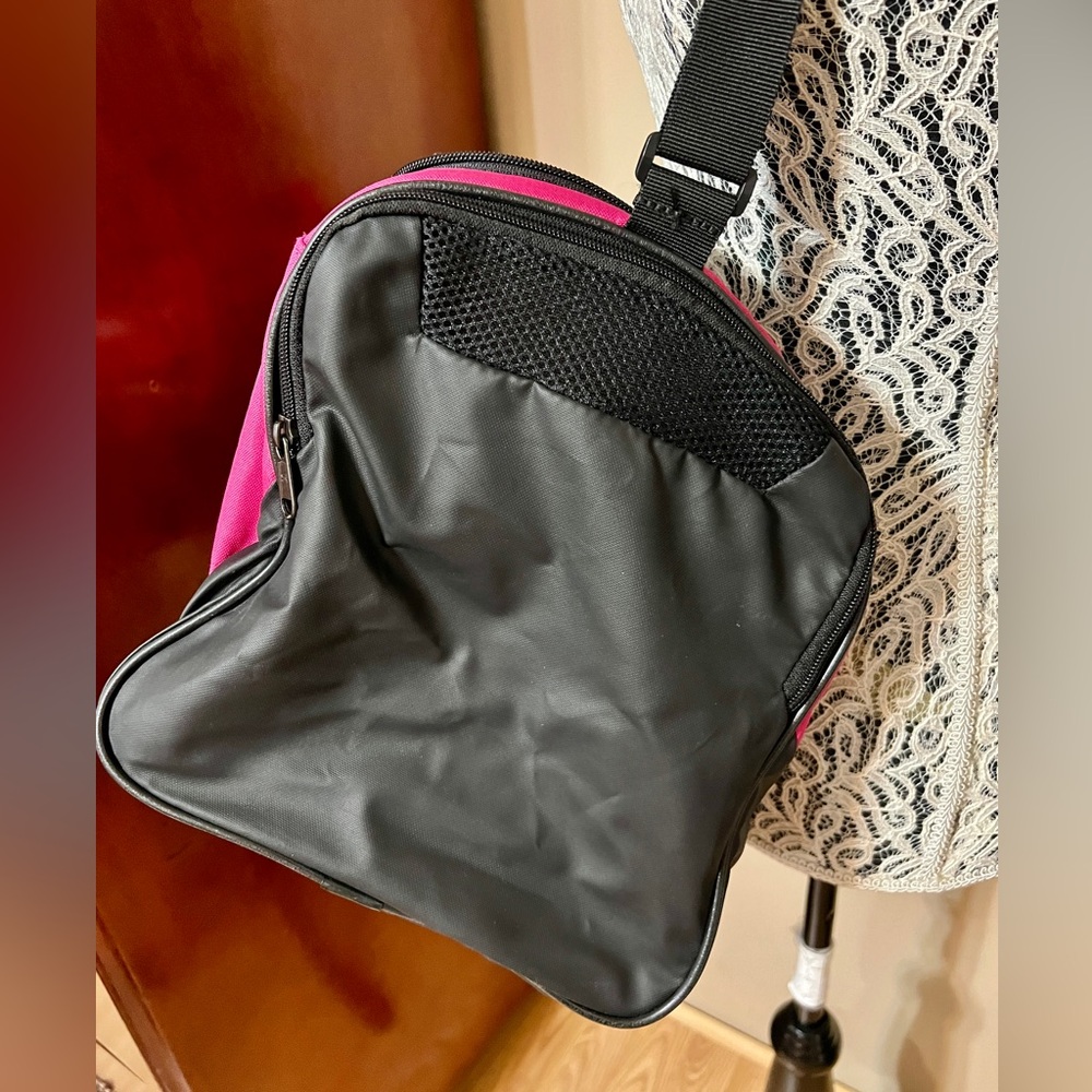 Under Armour Women's Pink and Black Travel Bag - Picture 10 of 11